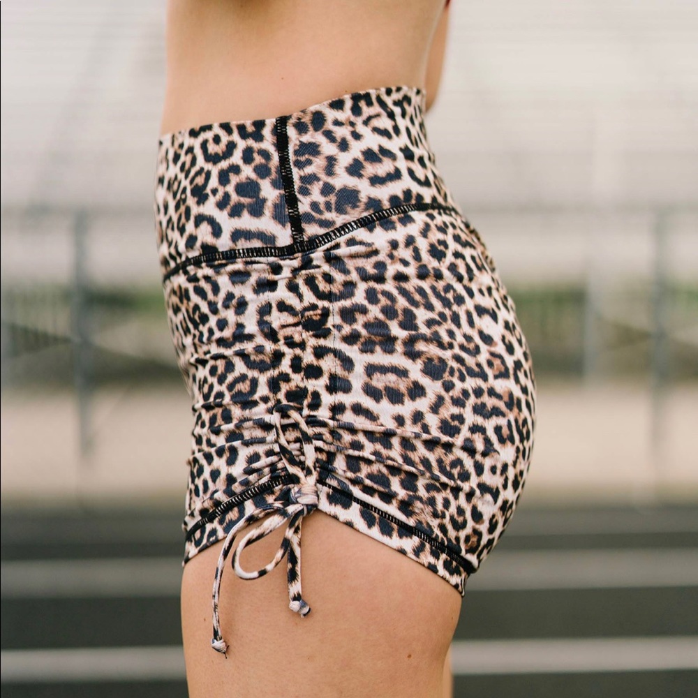 New With Tags in Bag ZYIA Leopard Hustle Short LG